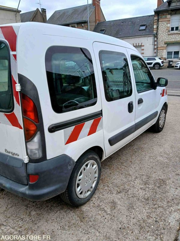 RENAULT KANGOO 1.2 - سيارة: صورة 5 RENAULT KANGOO 1.2 - سيارة: صورة 5