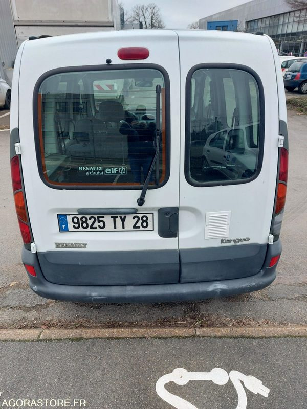 RENAULT KANGOO - 2000 - 119 023KM - NON ROULANT - فان المدمجة: صورة 4 RENAULT KANGOO - 2000 - 119 023KM - NON ROULANT - فان المدمجة: صورة 4
