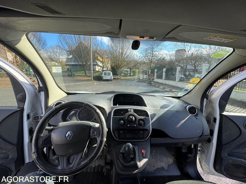 RENAULT KANGOO - 2016 - 300 000 KM - فان المدمجة: صورة 5 RENAULT KANGOO - 2016 - 300 000 KM - فان المدمجة: صورة 5