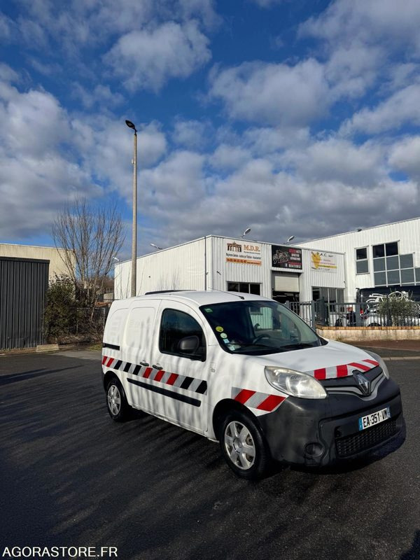 RENAULT KANGOO - 2016 - 300 000 KM - فان المدمجة: صورة 2 RENAULT KANGOO - 2016 - 300 000 KM - فان المدمجة: صورة 2