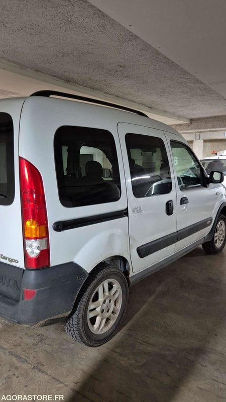 RENAULT KANGOO 4×4 - 2007 - 203659KM - سيارة: صورة 5 RENAULT KANGOO 4×4 - 2007 - 203659KM - سيارة: صورة 5
