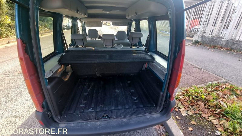 RENAULT KANGOO I - 148 900 km - 2003 - Diesel - سيارة: صورة 5 RENAULT KANGOO I - 148 900 km - 2003 - Diesel - سيارة: صورة 5