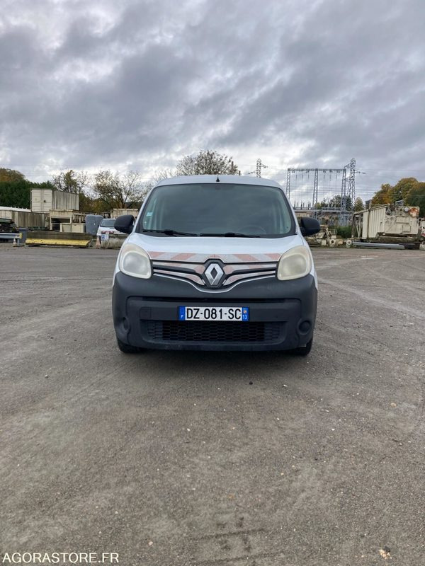 RENAULT KANGOO diesel - Année 2016 - 322 400 km - فان المدمجة: صورة 3 RENAULT KANGOO diesel - Année 2016 - 322 400 km - فان المدمجة: صورة 3