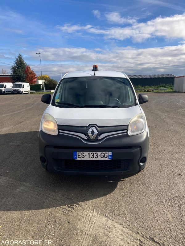 RENAULT KANGOO diesel - Année 2017 - 330 000 km - فان المدمجة: صورة 2 RENAULT KANGOO diesel - Année 2017 - 330 000 km - فان المدمجة: صورة 2