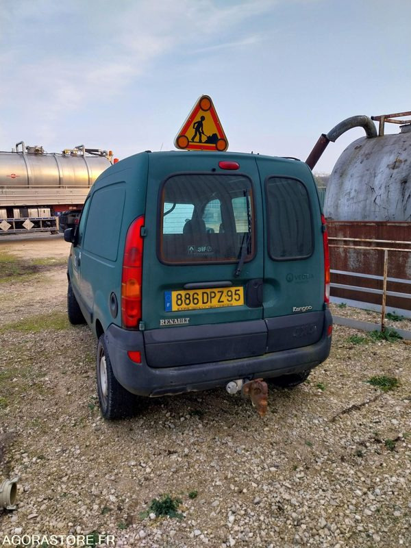 RENAULT Kangoo 4X4 2004 (160 000Km) NON ROULANT Moteur HS PRO UNIQUEMENT - فان المدمجة: صورة 3 RENAULT Kangoo 4X4 2004 (160 000Km) NON ROULANT Moteur HS PRO UNIQUEMENT - فان المدمجة: صورة 3