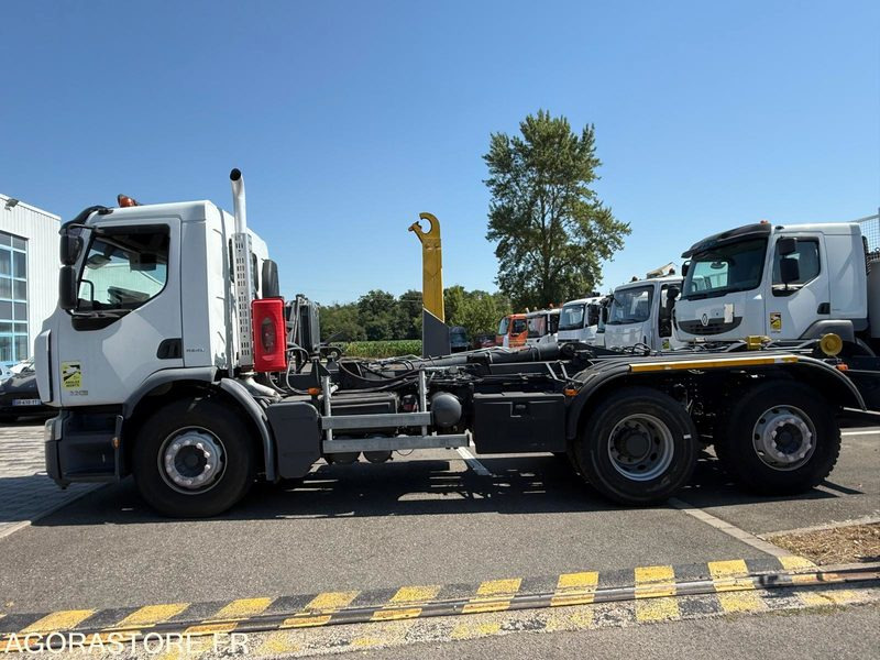 RENAULT LANDER 320 - 6X2 - POLYBENNE - AMPLIROLL - شاحنة ذات خطاف: صورة 4 RENAULT LANDER 320 - 6X2 - POLYBENNE - AMPLIROLL - شاحنة ذات خطاف: صورة 4