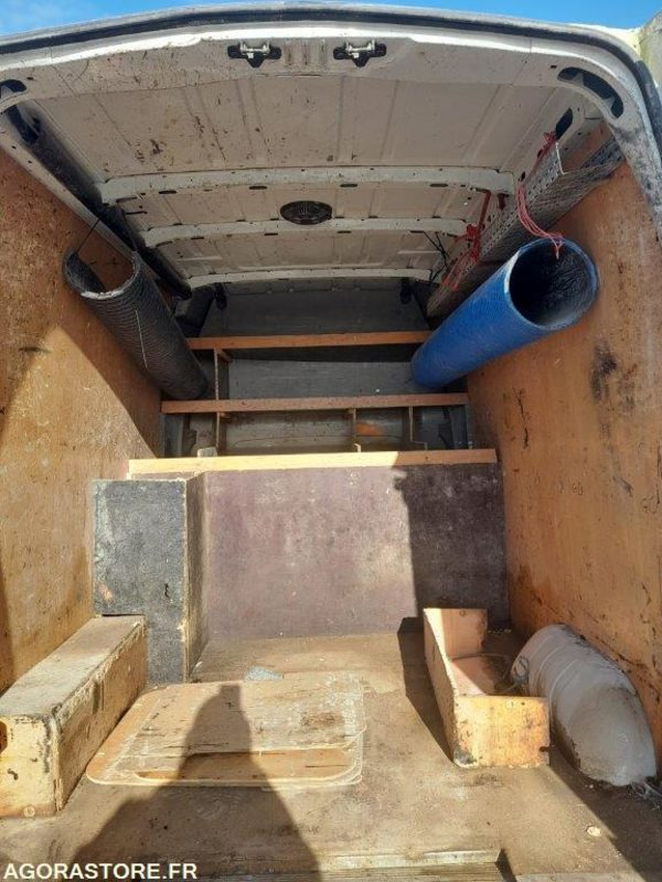 RENAULT MASTER - 2012 - 241500 KM - فان: صورة 4 RENAULT MASTER - 2012 - 241500 KM - فان: صورة 4