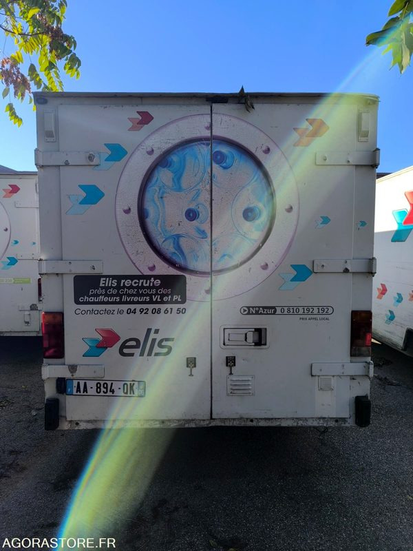 RENAULT MASTER II - 2009 - 379563 Kms - فان: صورة 5 RENAULT MASTER II - 2009 - 379563 Kms - فان: صورة 5