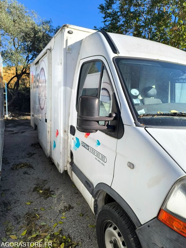 RENAULT MASTER II - 2010 - 397704 Kms - فان: صورة 2 RENAULT MASTER II - 2010 - 397704 Kms - فان: صورة 2