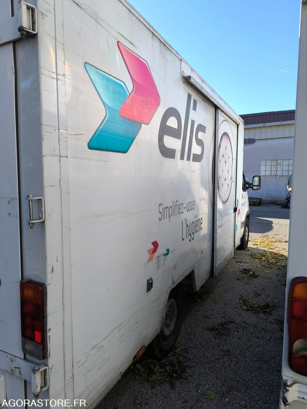 RENAULT MASTER II - 2010 - 397704 Kms - فان: صورة 4 RENAULT MASTER II - 2010 - 397704 Kms - فان: صورة 4