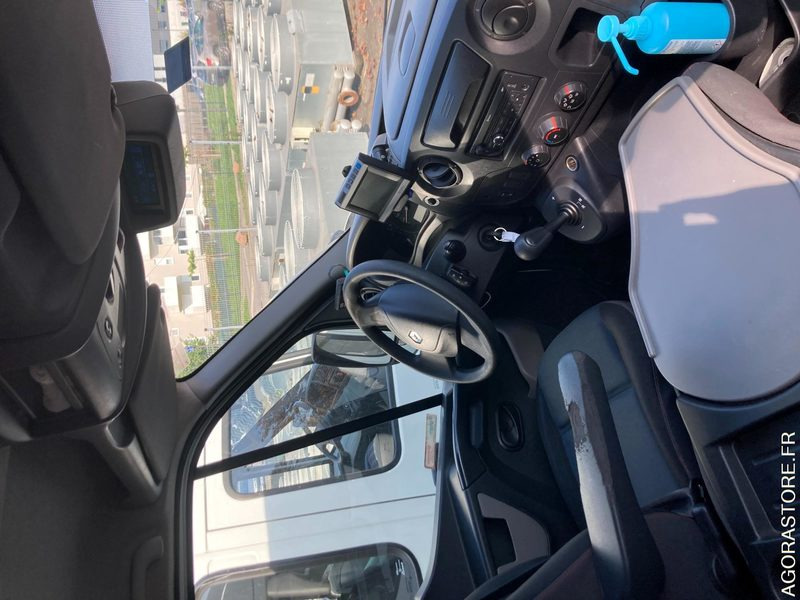 سيارة اسعاف RENAULT MASTER VASP type ambulance: صورة 10