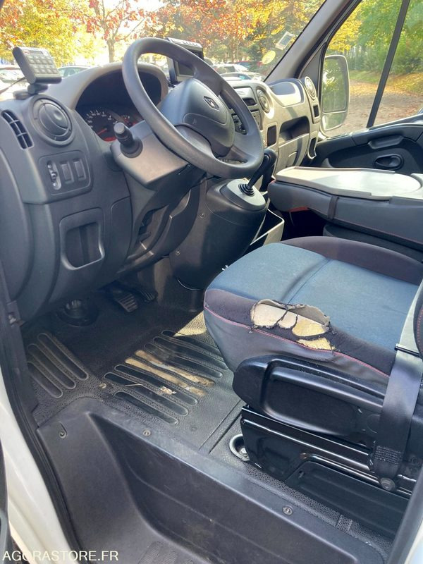 سيارة اسعاف RENAULT MASTER VASP type ambulance: صورة 6