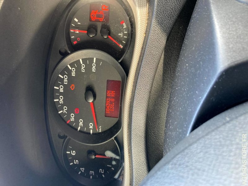 سيارة اسعاف RENAULT MASTER VASP type ambulance: صورة 9