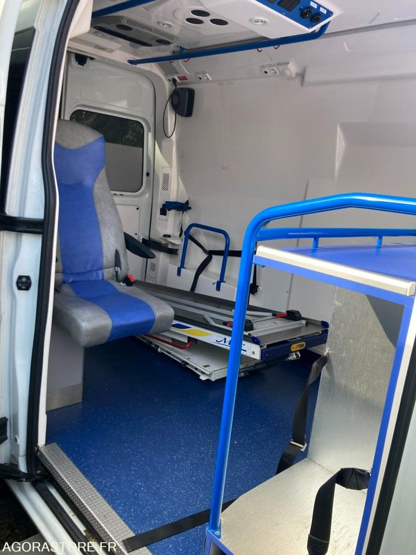 سيارة اسعاف RENAULT MASTER VASP type ambulance: صورة 8