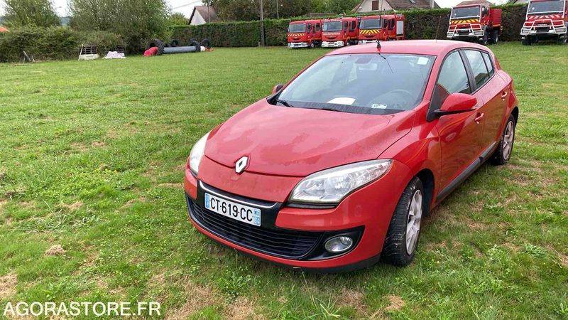 RENAULT MEGANE 309707kms - 2013 - سيارة: صورة 1 RENAULT MEGANE 309707kms - 2013 - سيارة: صورة 1