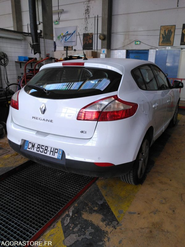 RENAULT MEGANE DIESEL - سيارة: صورة 3 RENAULT MEGANE DIESEL - سيارة: صورة 3