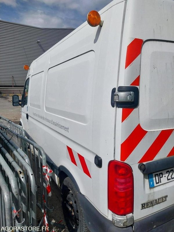RENAULT Master ITV Hydrovideo 2003 220000Km Roulant Sans Groupe électrogène - فان: صورة 5 RENAULT Master ITV Hydrovideo 2003 220000Km Roulant Sans Groupe électrogène - فان: صورة 5