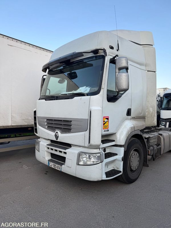 RENAULT PREMIUM 460 - 636777KM - وحدة جر: صورة 1 RENAULT PREMIUM 460 - 636777KM - وحدة جر: صورة 1