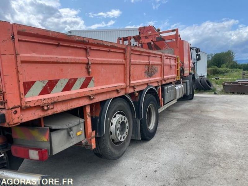RENAULT PREMIUM LANDER 430.26 - PLATEAU GRUE - GRUE FASSI F150 + RADIO - 2011 - شاحنة: صورة 4 RENAULT PREMIUM LANDER 430.26 - PLATEAU GRUE - GRUE FASSI F150 + RADIO - 2011 - شاحنة: صورة 4