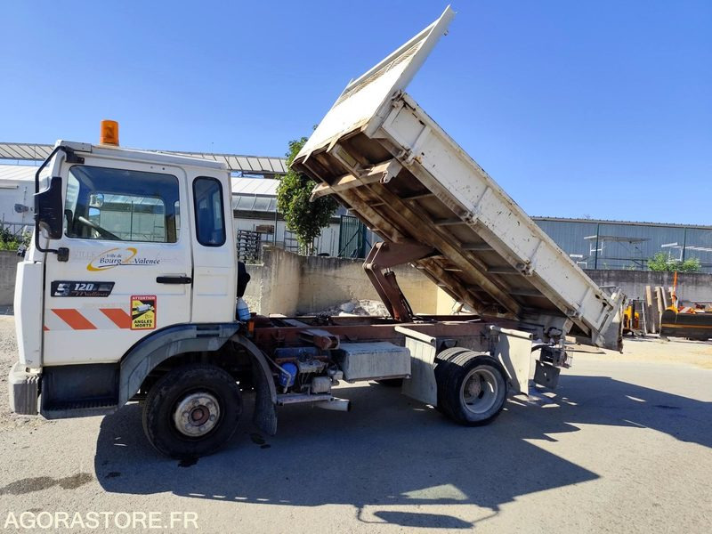 RENAULT S120 CAMION BENNE 1994 144 599 KMS BON ETAT - قلاب صغير: صورة 1 RENAULT S120 CAMION BENNE 1994 144 599 KMS BON ETAT - قلاب صغير: صورة 1