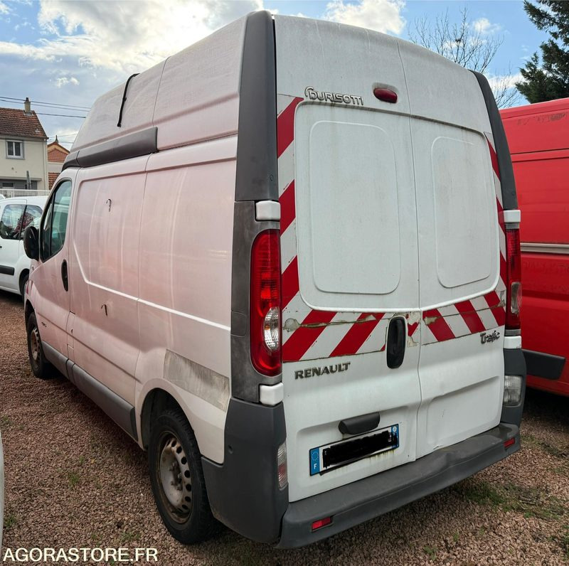 RENAULT TRAFIC 2.0 DCI 115 CH L1H2 - 233176 - 2011 - فان: صورة 4 RENAULT TRAFIC 2.0 DCI 115 CH L1H2 - 233176 - 2011 - فان: صورة 4