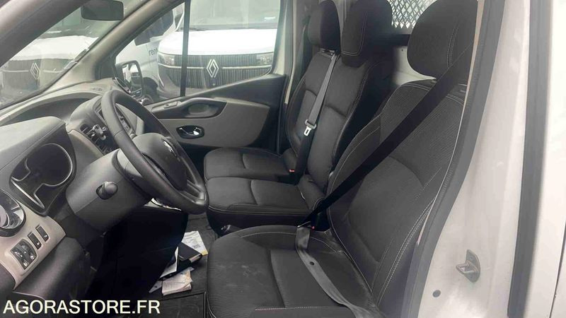 RENAULT TRAFIC - 2016 - 100335KM - ED409LN - فان: صورة 5 RENAULT TRAFIC - 2016 - 100335KM - ED409LN - فان: صورة 5