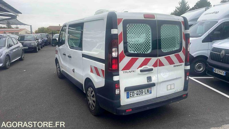 RENAULT TRAFIC - 2016 - 100335KM - ED409LN - فان: صورة 4 RENAULT TRAFIC - 2016 - 100335KM - ED409LN - فان: صورة 4