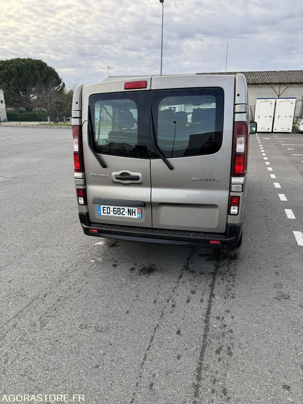 RENAULT TRAFIC - 2016 - 229166km - ED-682-NH - حافلة صغيرة, ميكروباص: صورة 4 RENAULT TRAFIC - 2016 - 229166km - ED-682-NH - حافلة صغيرة, ميكروباص: صورة 4