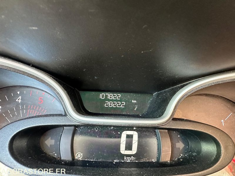 فان المدمجة RENAULT TRAFIC - 2021 -145CV L1 H1 -  108000 KM: صورة 14