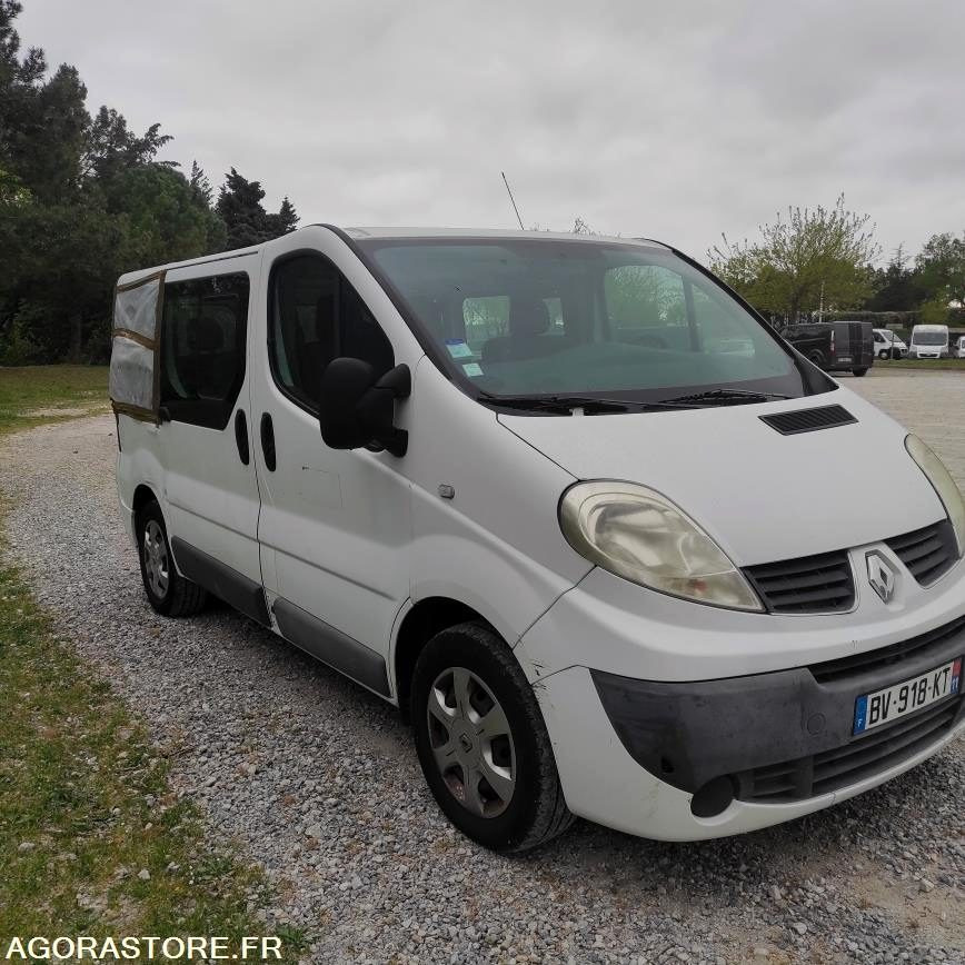 RENAULT TRAFIC PASSENGER L1H1 2.0 DCI 90 CV - حافلة صغيرة, ميكروباص: صورة 1 RENAULT TRAFIC PASSENGER L1H1 2.0 DCI 90 CV - حافلة صغيرة, ميكروباص: صورة 1