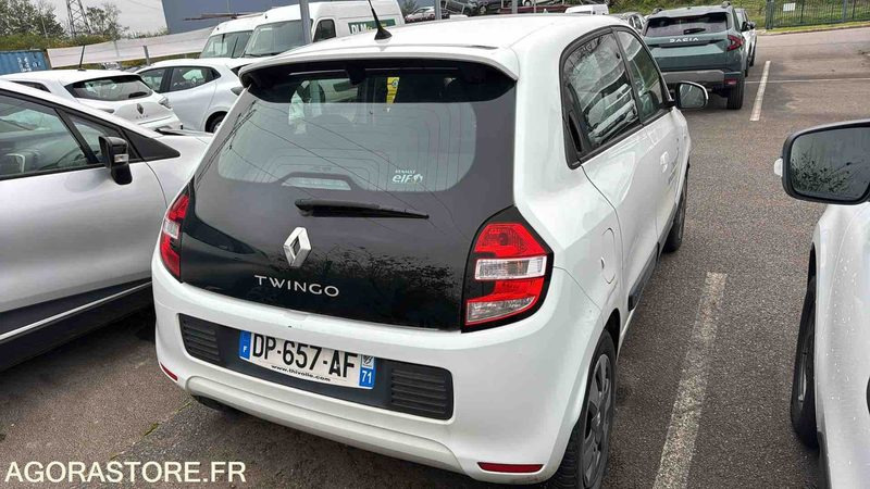 RENAULT TWINGO - 2015 - 88804 KM - سيارة: صورة 1 RENAULT TWINGO - 2015 - 88804 KM - سيارة: صورة 1