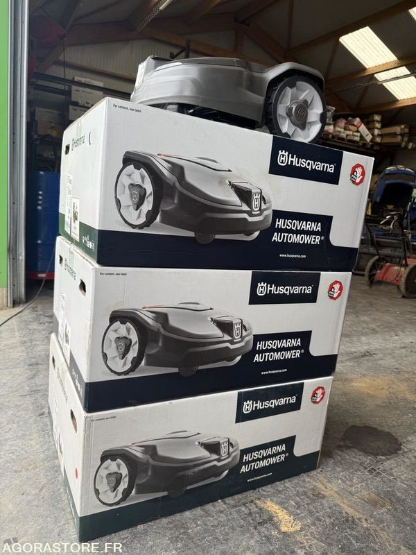 ROBOT de tonte NEUF 305 Husqvarna Unitaire - جزازة أعشاب الحدائق: صورة 4 ROBOT de tonte NEUF 305 Husqvarna Unitaire - جزازة أعشاب الحدائق: صورة 4