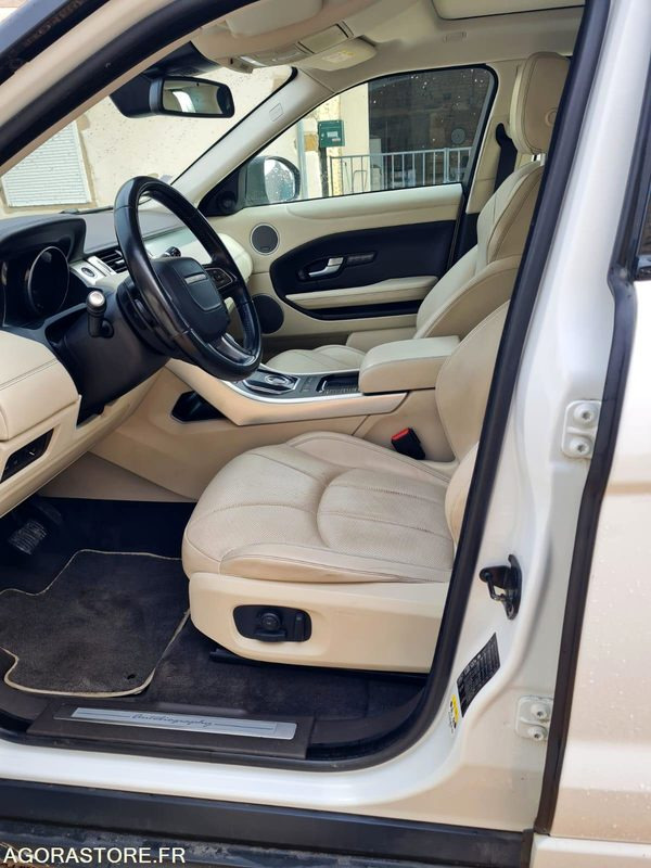 سيارة دفع رباعي Range Rover Evoque: صورة 12 سيارة دفع رباعي Range Rover Evoque: صورة 12