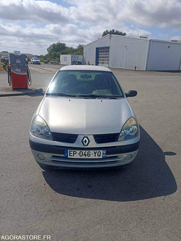 Renault Clio 2 1.5 dCi - 107100kms - 2004 - سيارة: صورة 1 Renault Clio 2 1.5 dCi - 107100kms - 2004 - سيارة: صورة 1