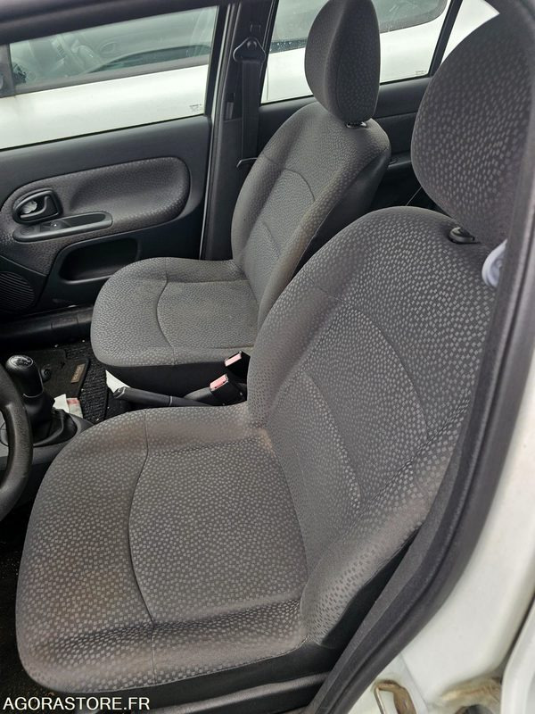 سيارة Renault Clio - 2007 - 264715km - 1918ZN76: صورة 6
