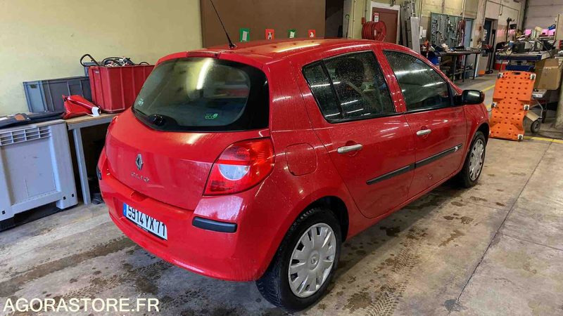 Renault - Clio - 2009 - 278883KMS - 5914YX71 - سيارة: صورة 4 Renault - Clio - 2009 - 278883KMS - 5914YX71 - سيارة: صورة 4