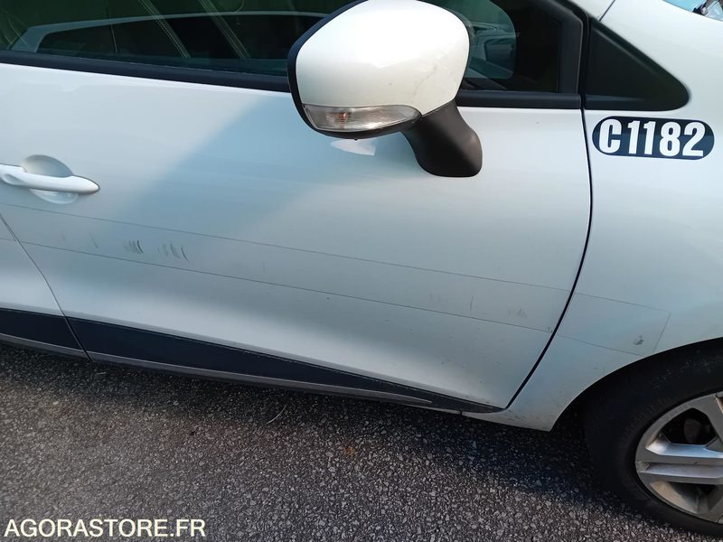 Renault Clio 4 - 2018 - 59832 kms - سيارة: صورة 4 Renault Clio 4 - 2018 - 59832 kms - سيارة: صورة 4