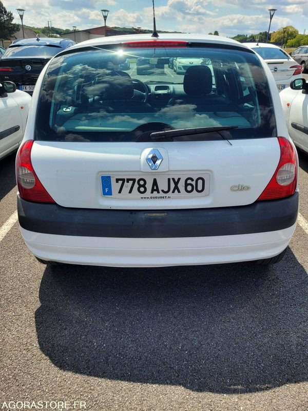 Renault Clio 778 AJX 60 - سيارة: صورة 3 Renault Clio 778 AJX 60 - سيارة: صورة 3