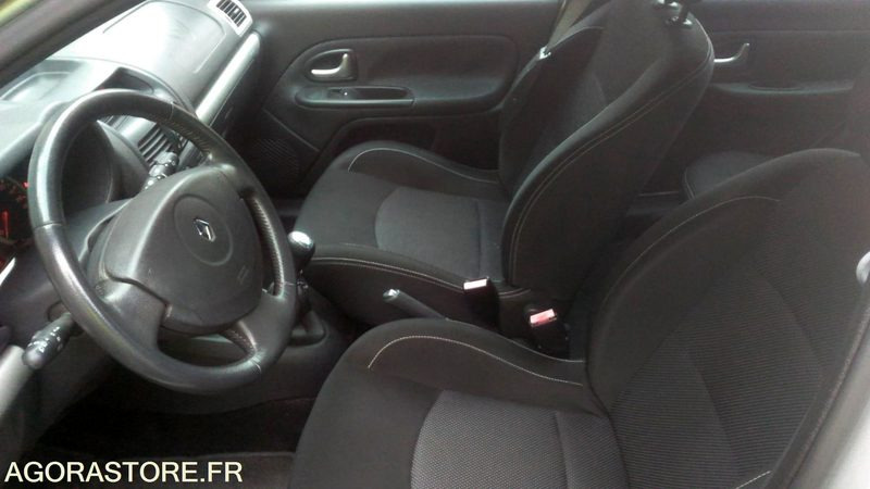 سيارة Renault Clio Campus 155254 kms 2010: صورة 12 سيارة Renault Clio Campus 155254 kms 2010: صورة 12
