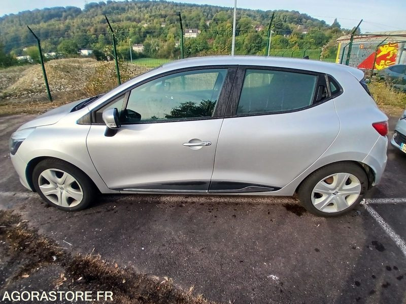 Renault Clio IV – Diesel – 2016-205 826 km - سيارة: صورة 2 Renault Clio IV – Diesel – 2016-205 826 km - سيارة: صورة 2