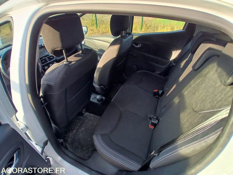 Renault Clio IV – Diesel – 2016-214 290 km - سيارة: صورة 4 Renault Clio IV – Diesel – 2016-214 290 km - سيارة: صورة 4