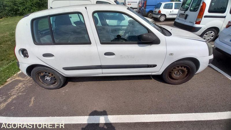 Renault Clio - سيارة: صورة 2 Renault Clio - سيارة: صورة 2