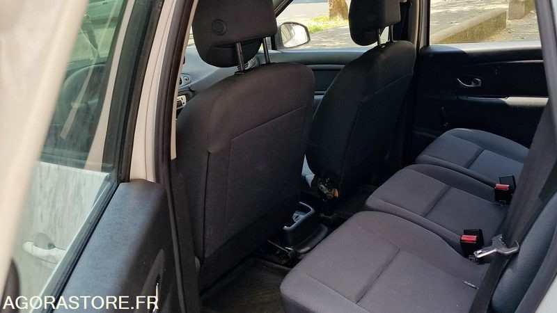 Renault Grand Scenic III Phase 2 1.5 dCi eco2 Rallongé - سيارة: صورة 5 Renault Grand Scenic III Phase 2 1.5 dCi eco2 Rallongé - سيارة: صورة 5