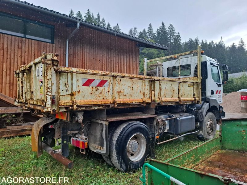 Renault KERAX 2004 - 252967 kms - قلاب صغير: صورة 2 Renault KERAX 2004 - 252967 kms - قلاب صغير: صورة 2