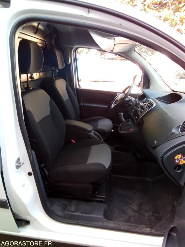 Renault Kangoo 1.5 dci 90 CV 159648 kms clim gps - فان المدمجة: صورة 3 Renault Kangoo 1.5 dci 90 CV 159648 kms clim gps - فان المدمجة: صورة 3