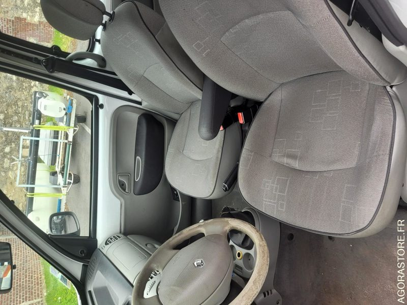 Renault Kangoo 869 BRZ 60 - فان المدمجة: صورة 5 Renault Kangoo 869 BRZ 60 - فان المدمجة: صورة 5