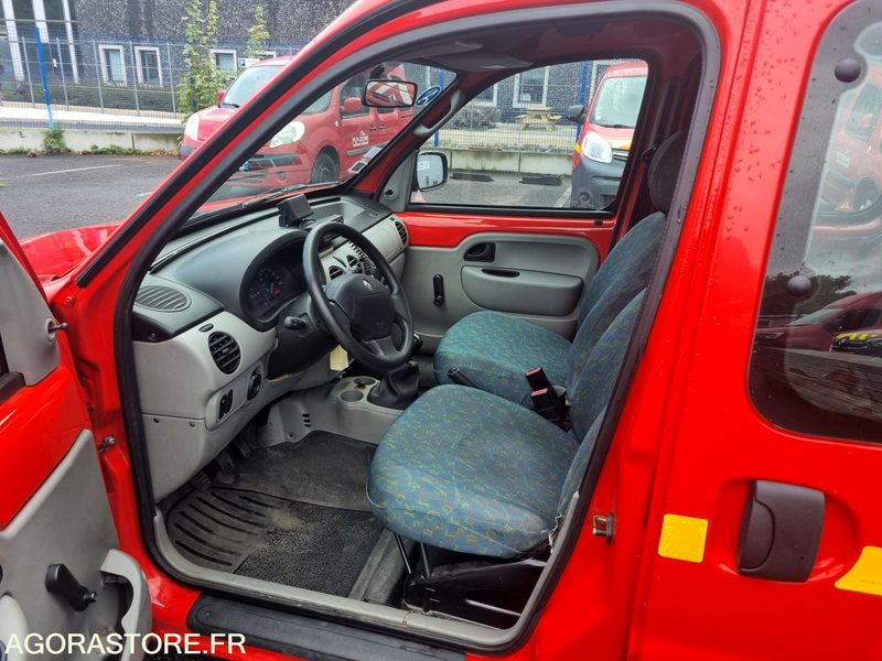 Renault Kangoo Diesel - 4370 XM 63 - 2003 - فان المدمجة: صورة 5 Renault Kangoo Diesel - 4370 XM 63 - 2003 - فان المدمجة: صورة 5