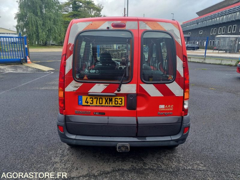 Renault Kangoo Diesel - 4370 XM 63 - 2003 - فان المدمجة: صورة 3 Renault Kangoo Diesel - 4370 XM 63 - 2003 - فان المدمجة: صورة 3
