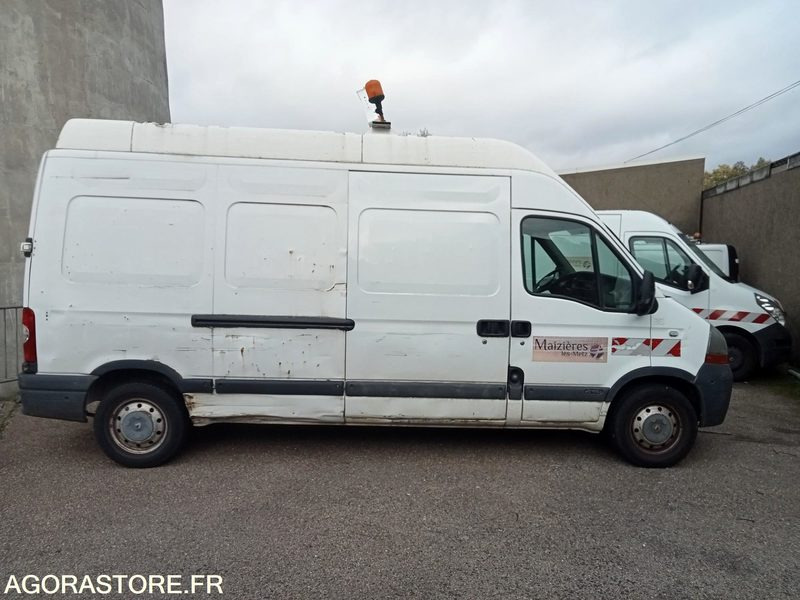Renault MASTER Fourgon -Espaces verts - فان: صورة 1 Renault MASTER Fourgon -Espaces verts - فان: صورة 1