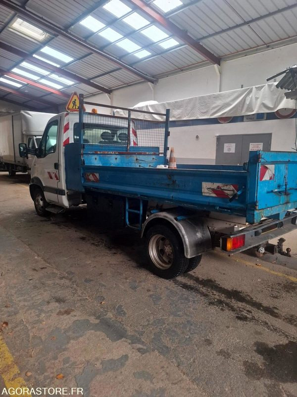 Renault Mascott benne roues jumelées 183615kms 2000 - قلاب صغير: صورة 3 Renault Mascott benne roues jumelées 183615kms 2000 - قلاب صغير: صورة 3